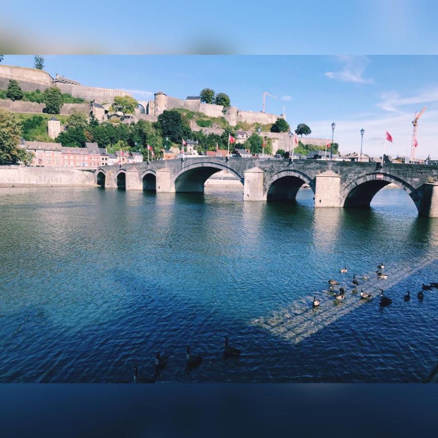Au Logement Mosan Namur Bagian luar foto