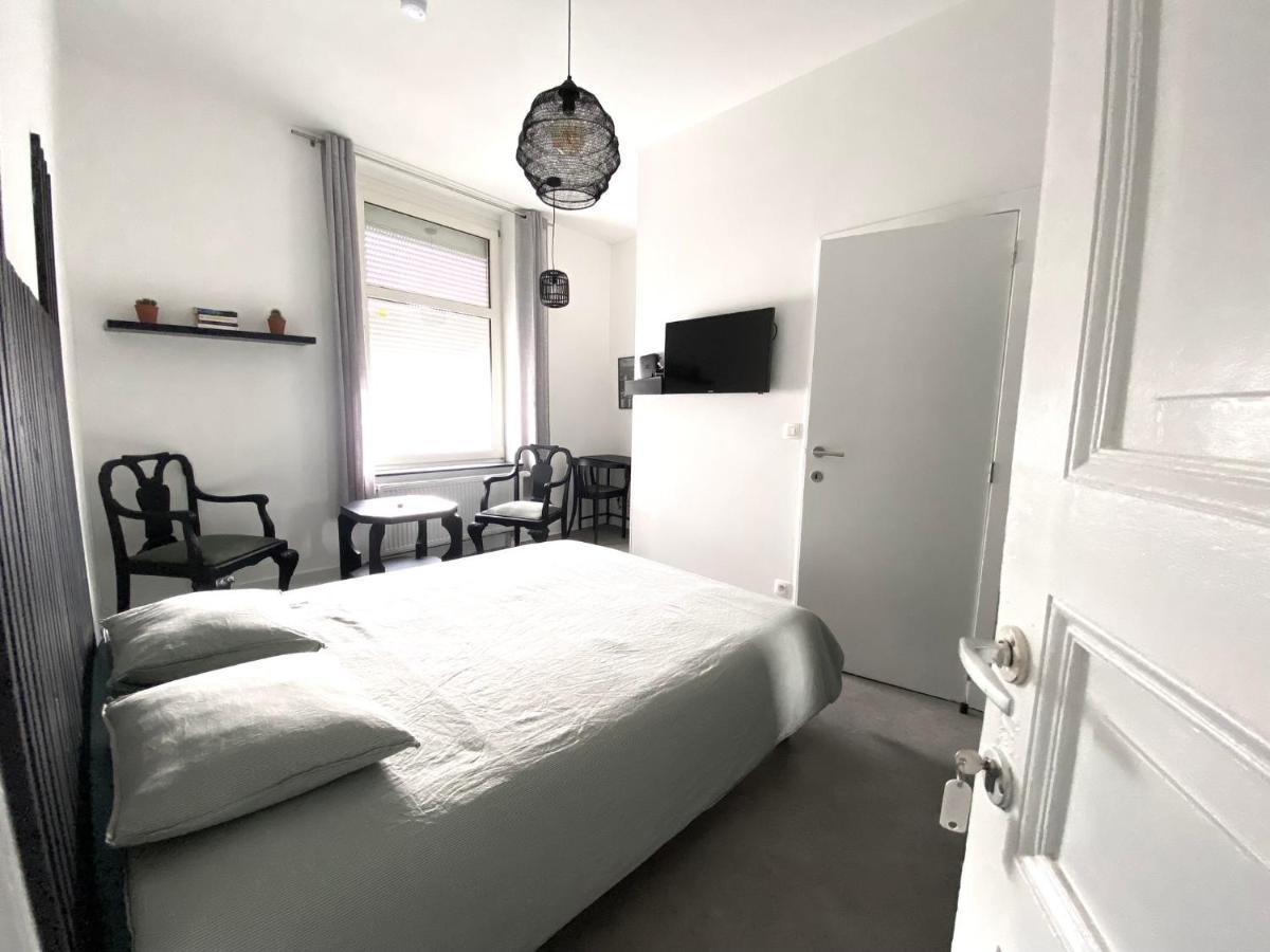Au Logement Mosan Namur Bagian luar foto